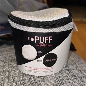 MakeUp Eraser White and Black Makeup Puff